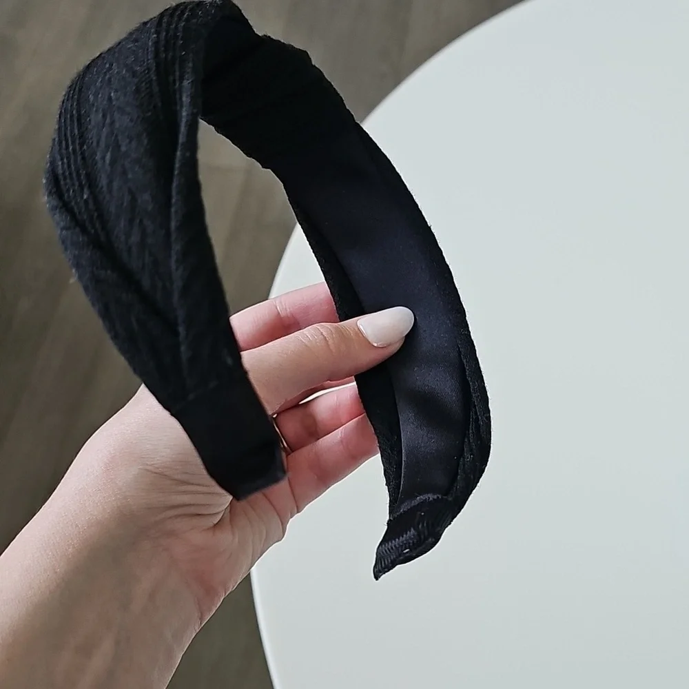 NWOT Black Sweater Top Knot With Satin Interior Soft Headband